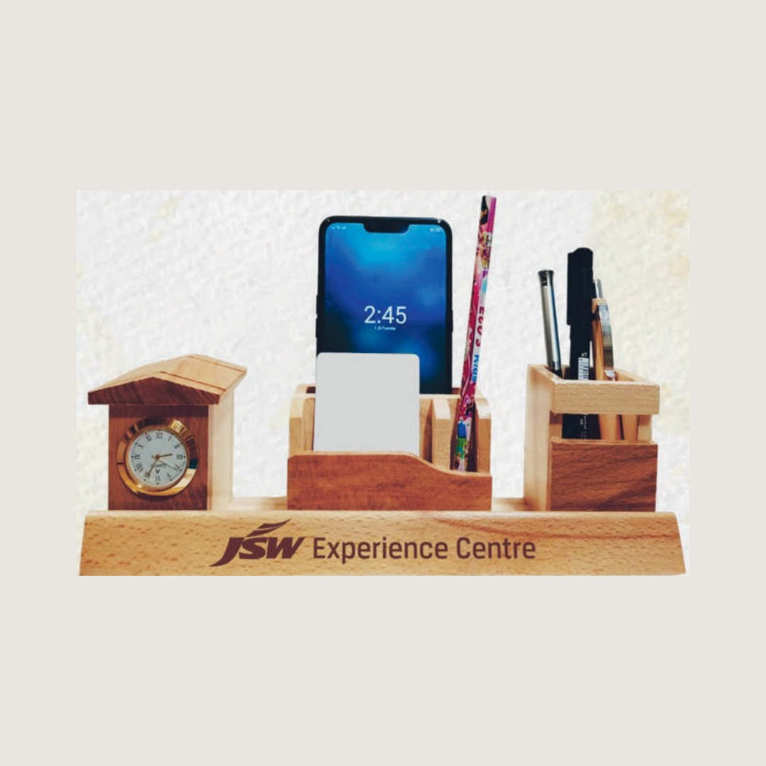 Natural Wooden Pen Stand