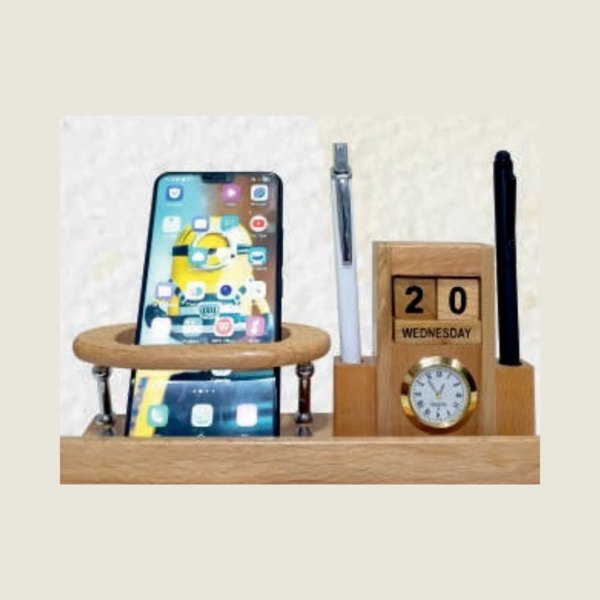 Natural Wooden Pen Stand