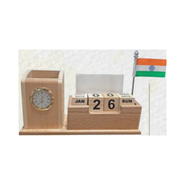 Natural Wooden Pen Stand