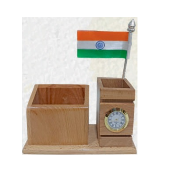 Natural Wooden Pen Stand